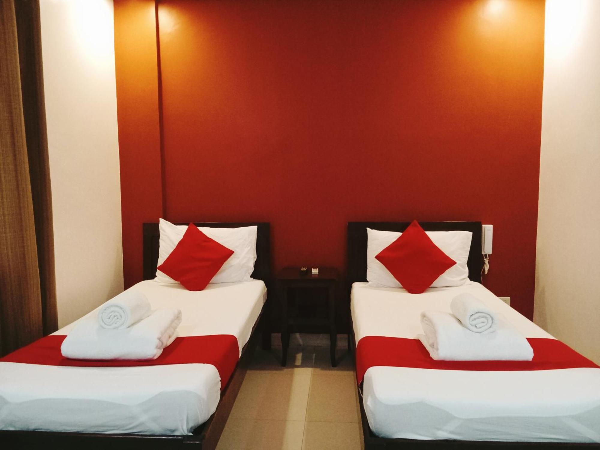 Royale Parc Hotel Puerto Princesa Palawan Exterior photo